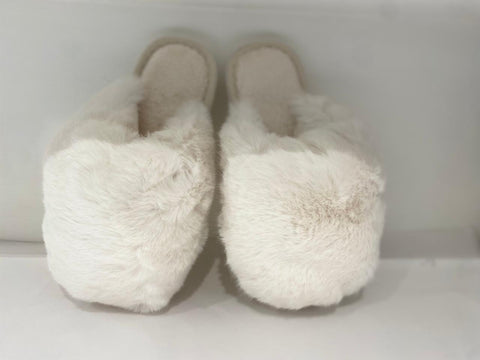 Fluffy fuzzy Slippers White